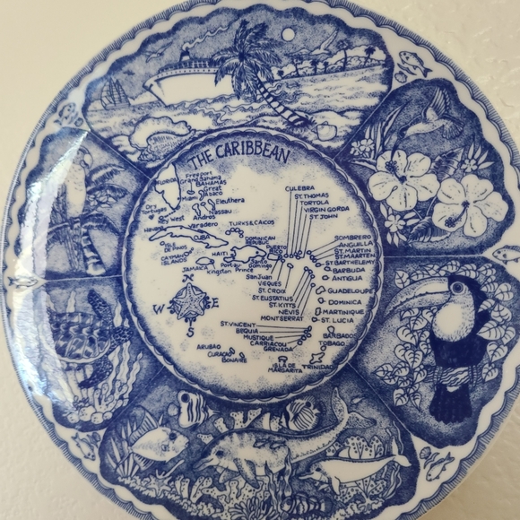 Wall Decor Decorative Plate  Blue White Ceramic Caribbean Islands Home Kitchen - Picture 2 of 4